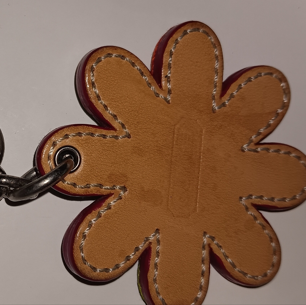 Coach Vintage Flower Daisy Keyfob Bag Charm $3.99sh - Picture 6 of 7